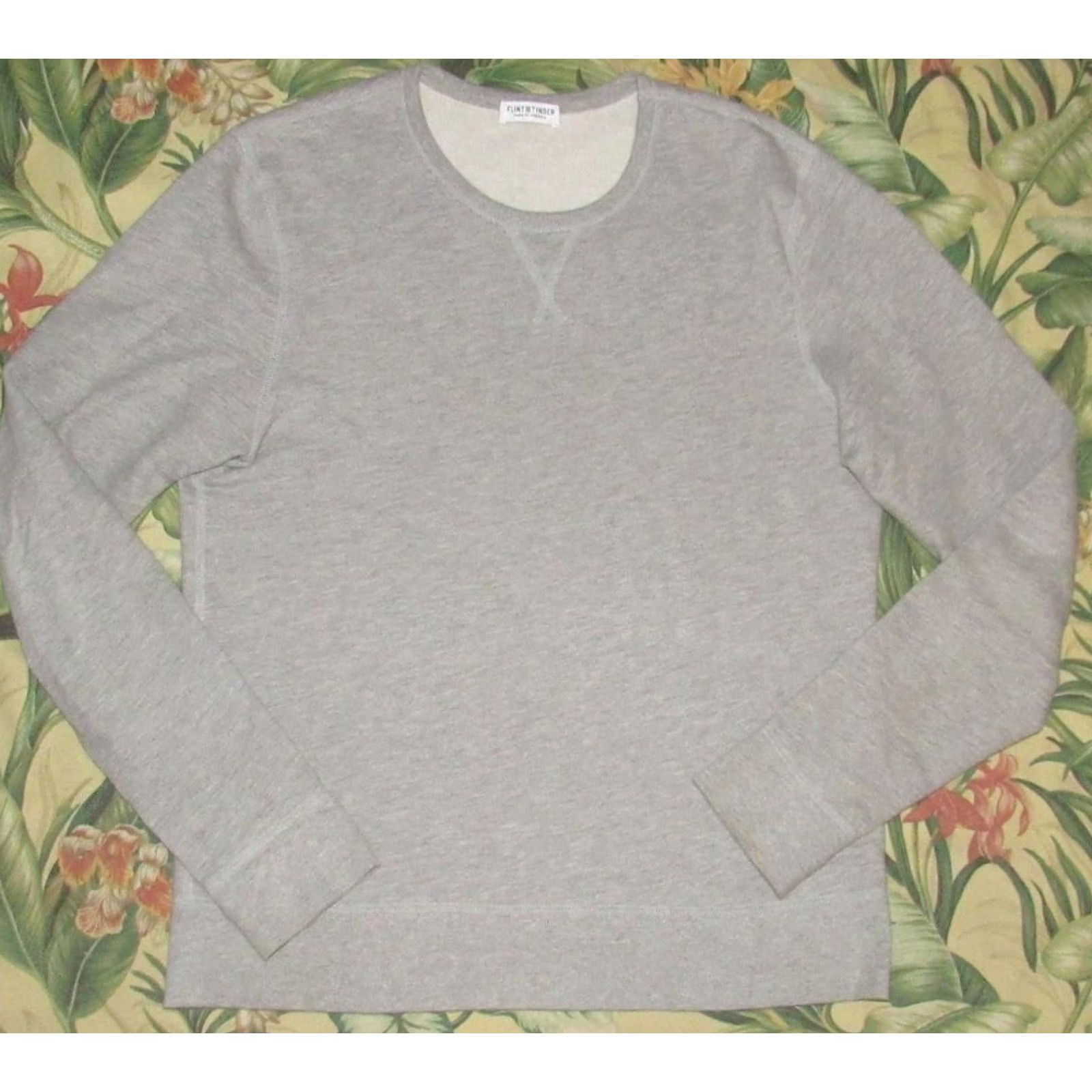 Vintage FLINT & TINDER Grey Crewneck Sweatshirt Sweater Medium Mens Crewneck Sweatshirt Grey M Size US M / EU 48-50 / 2 - 2 Thumbnail