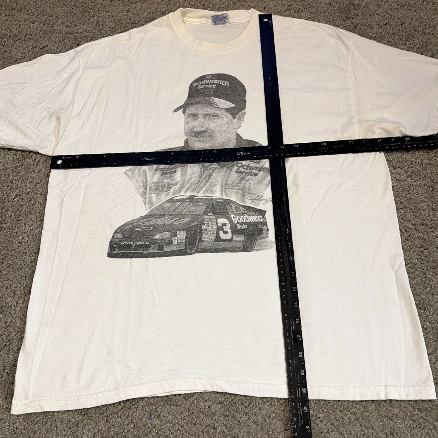 Hanes VINTAGE Dale Earnhardt NASCAR Racing Portrait White T-Shirt XL Mens Hanes Regular Size XL White Portrait NASCAR Vintage Mens Shirt Size US XL / EU 56 / 4 - 4 Thumbnail