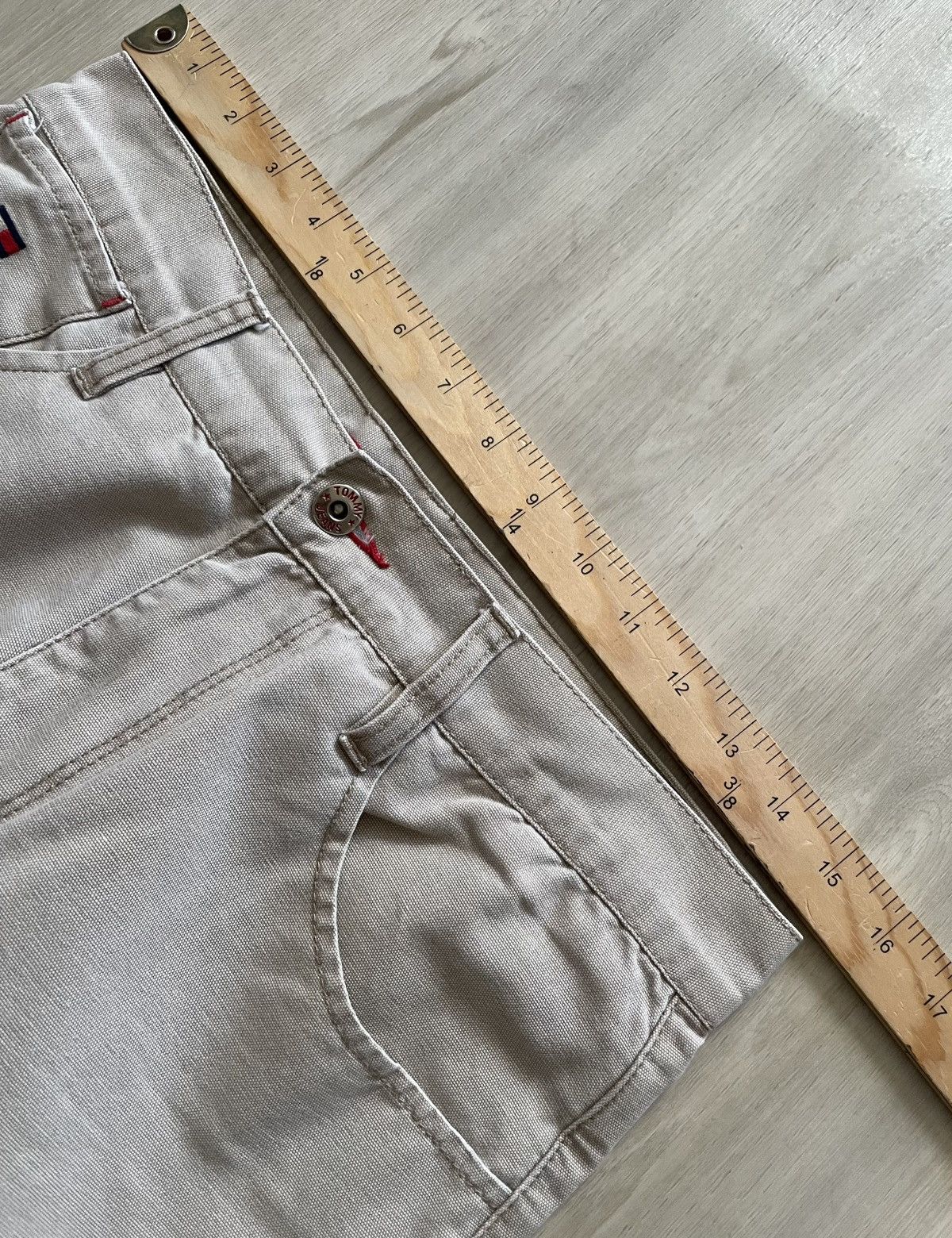 Tommy Hilfiger Vintage Tommy Hilfiger Carpenter Khaki Baggy Wide Leg Sz 30 Size US 30 / EU 46 - 7 Thumbnail
