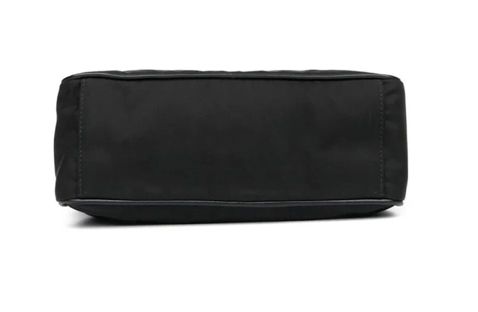 Prada o1srvl11e0624 Size: OS / Shoulder Bag in Black Size ONE SIZE - 4 Thumbnail