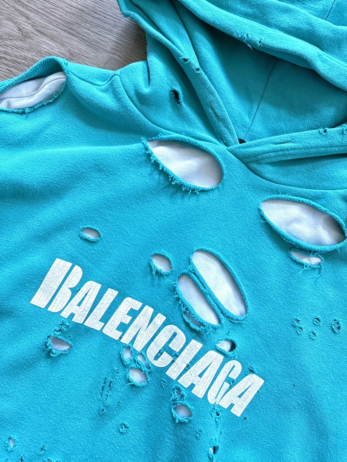 Balenciaga Balenciaga Destroyed Hoodie Size US XS / EU 42 / 0 - 5 Thumbnail