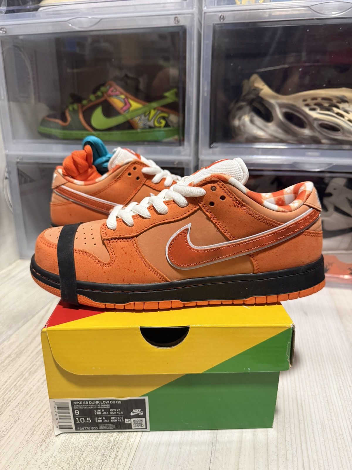 Nike SB Nike SB Dunk Low OG QS Orange Lobster Size US 9 / EU 42 - 1 Thumbnail