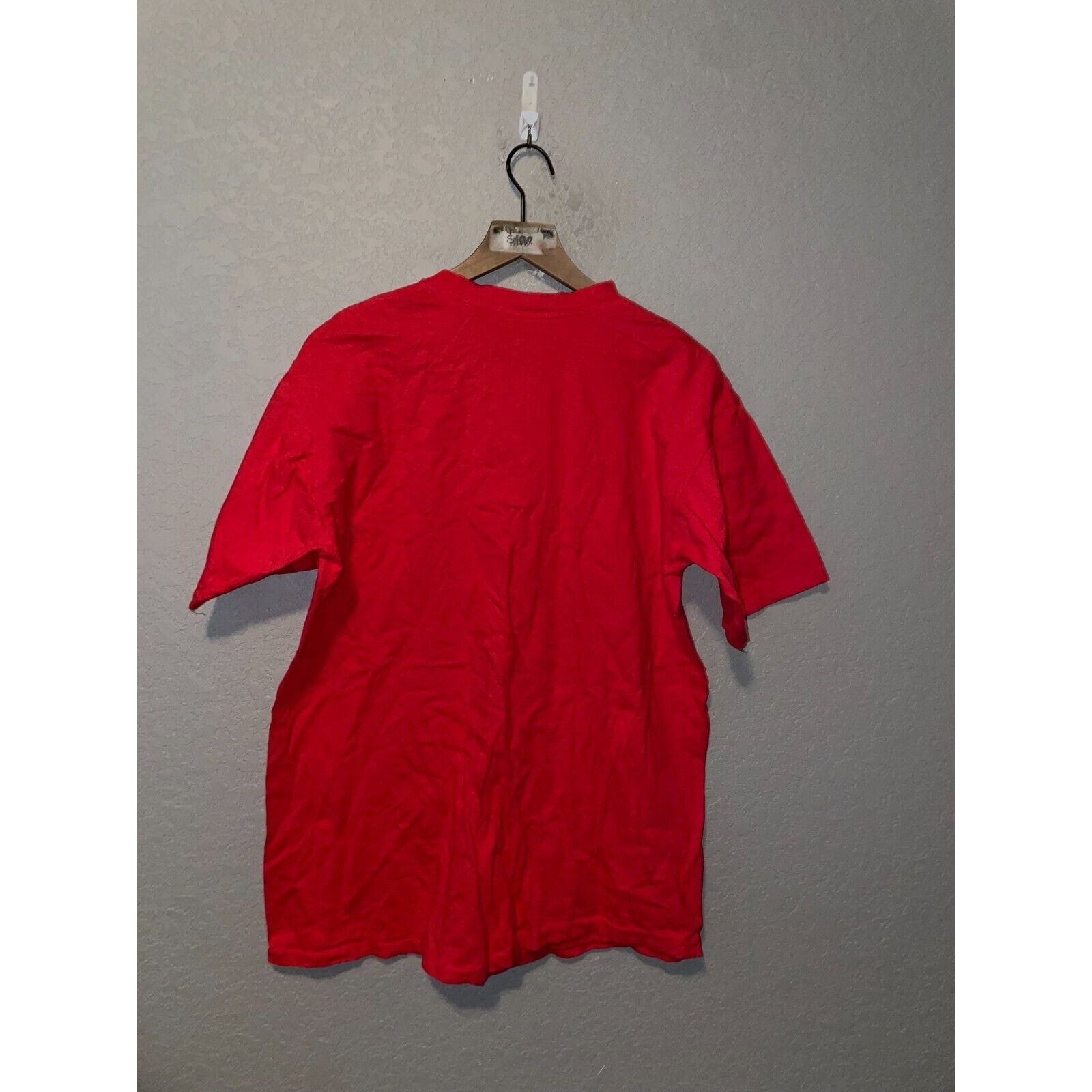 Vintage Vintage Sun Valley Shirt Ice Skating Shoes Red Tee 90s VTG L Size US L / EU 52-54 / 3 - 7 Thumbnail