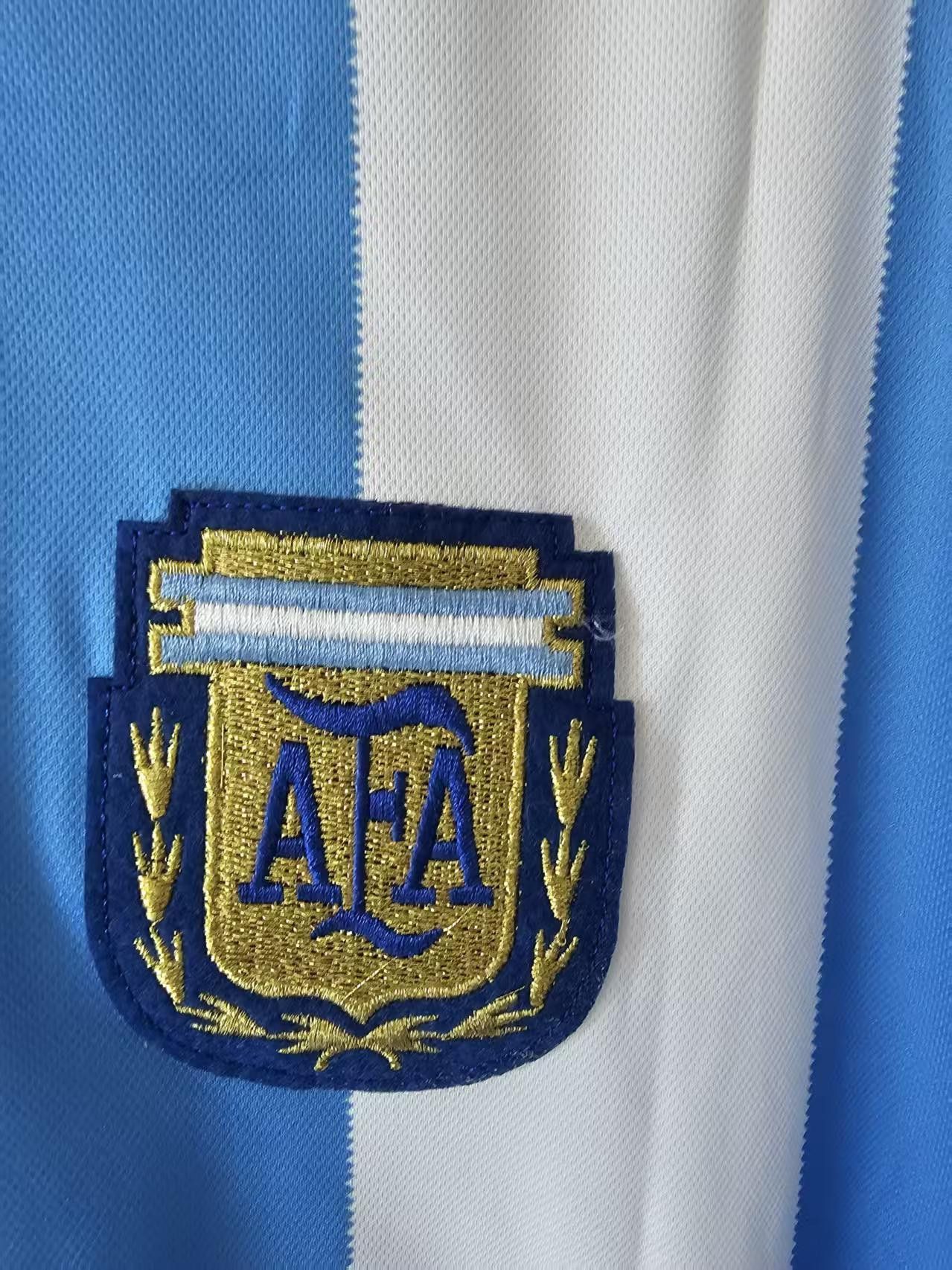 Other VIntage Argentina #10 Maradona Jersey Size US XL / EU 56 / 4 - 4 Thumbnail