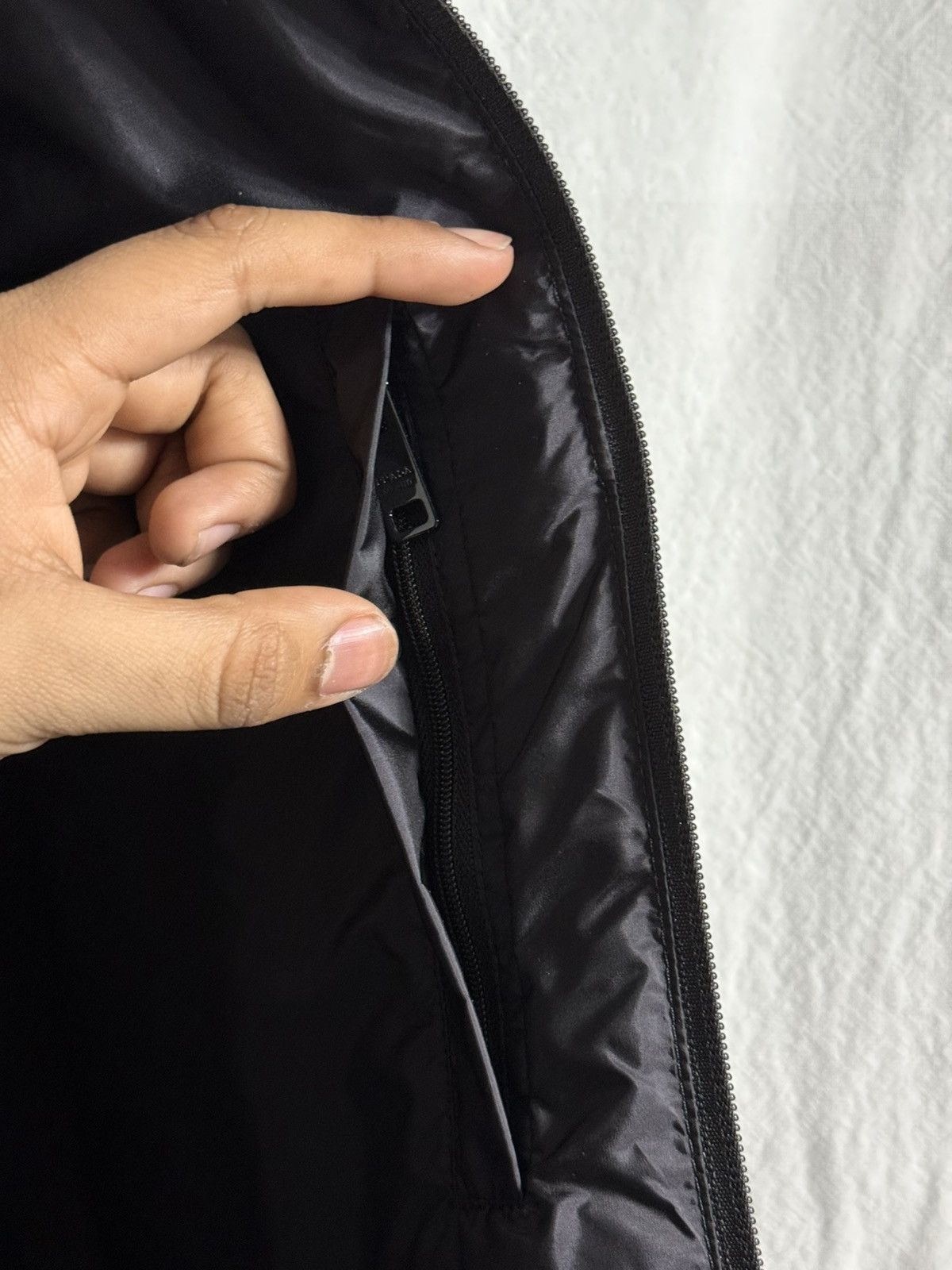 Burberry × Designer × Prada PRADA - Nylon embroidered Jacket Size US S / EU 44-46 / 1 - 8 Thumbnail