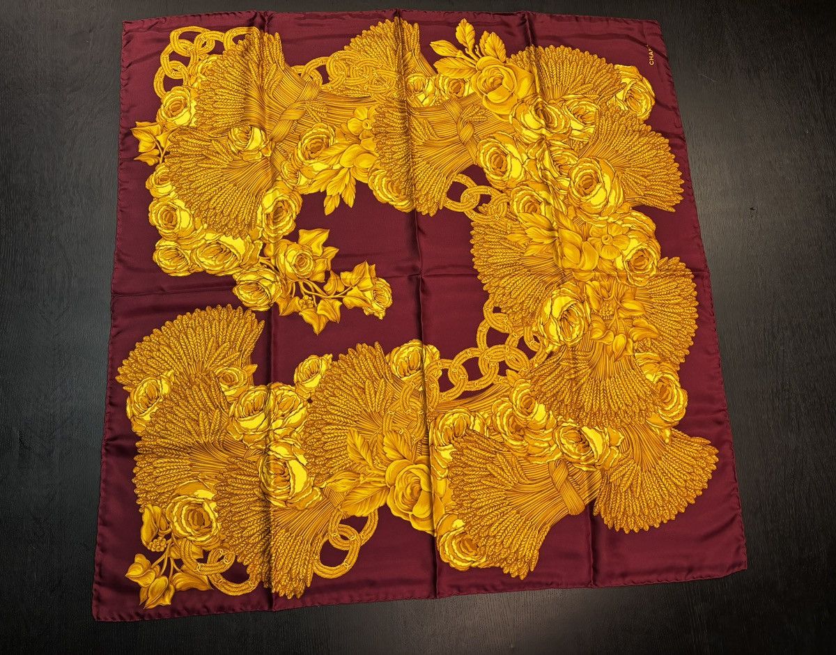 Chanel × Vintage Chanel Silk Scarves Vintage 100% Silk Made in Italy Size ONE SIZE - 1 Thumbnail