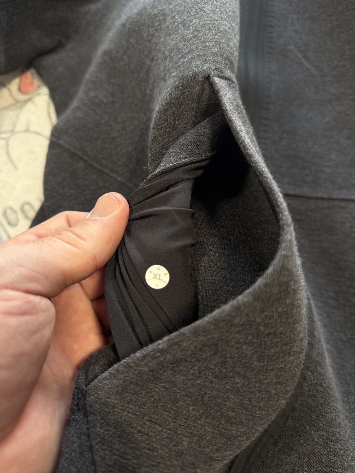 Lululemon Lululemon zip up sweatshirt Size US XL / EU 56 / 4 - 4 Thumbnail