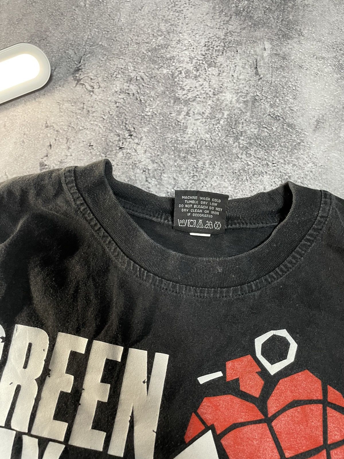 Band Tees Vtg Green Day American Idiot Tour T-Shirt L Size US L / EU 52-54 / 3 - 4 Thumbnail