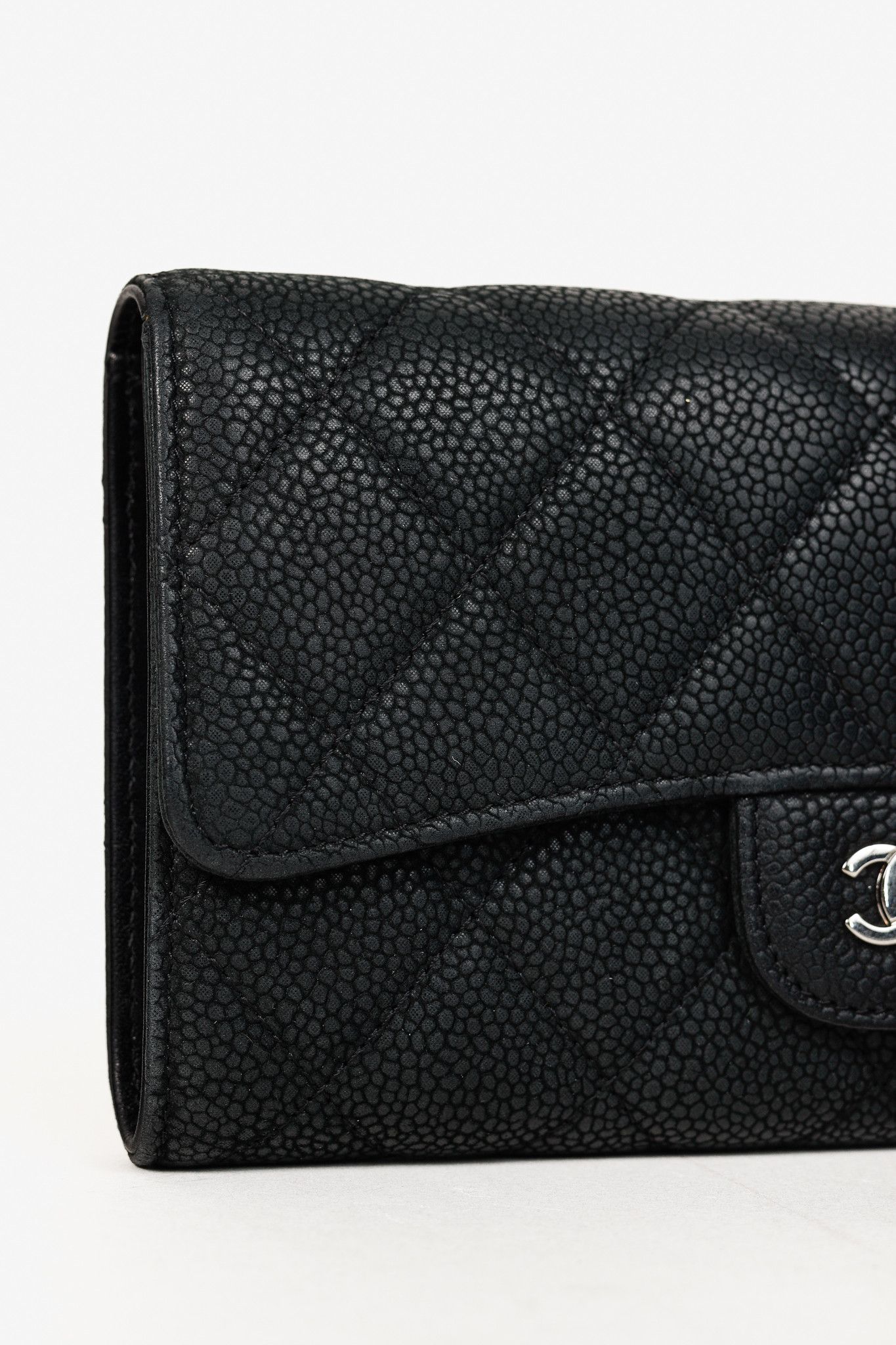 Chanel Chanel 13S Caviar Classic Quilted Flap Portefeuille Wallet Size ONE SIZE - 5 Thumbnail