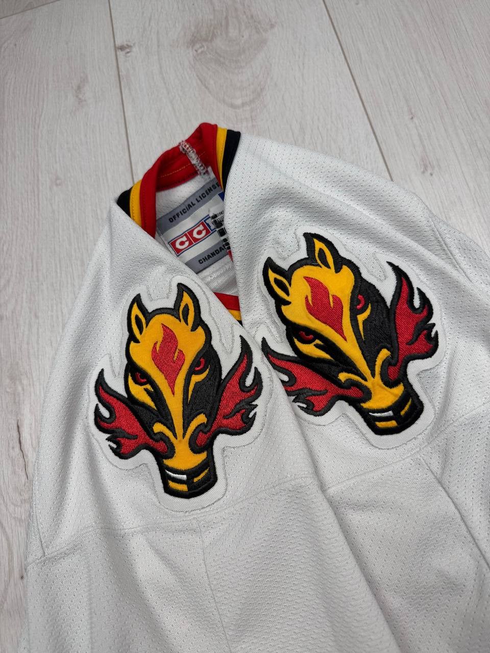 Ccm Vintage Auth RARE Calgary Flames Hockey Jersey Size XL Size US XL / EU 56 / 4 - 5 Thumbnail