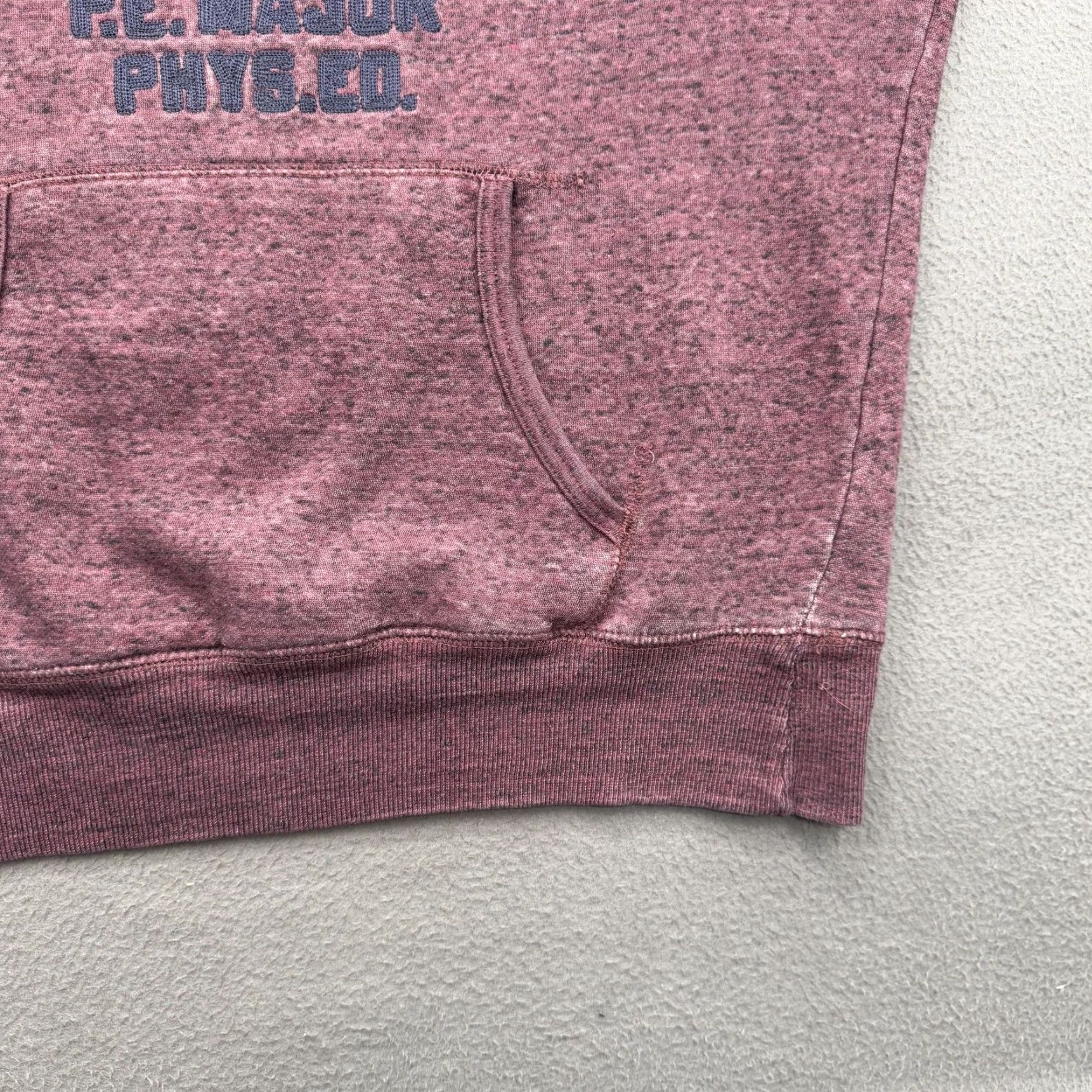 Champion VINTAGE Champion Hoodie Sweatshirt Mens Medium Maroon Kangaroo Pocket Graphic Print C Logo CHAMPION P.E. MAJOR PHYS. ED. Size US M / EU 48-50 / 2 - 7 Thumbnail