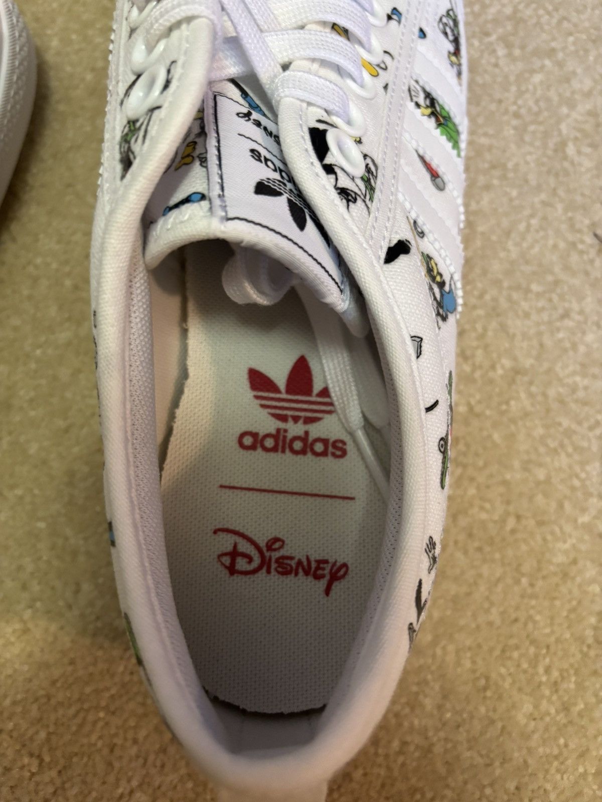 Adidas × Disney Nizza X Disney Adidas Sport Goofy Low Top Shoes (M10) Size US 10 / EU 43 - 6 Thumbnail