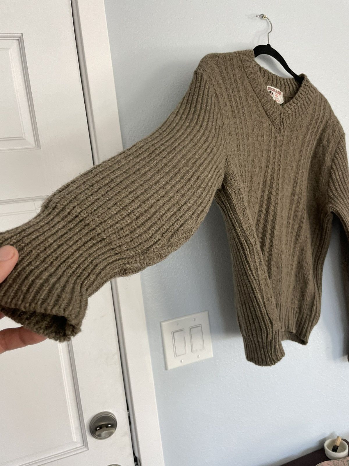 Vintage Cable Knit 100% Wool Chunky Knitwear V Neck Sweater
