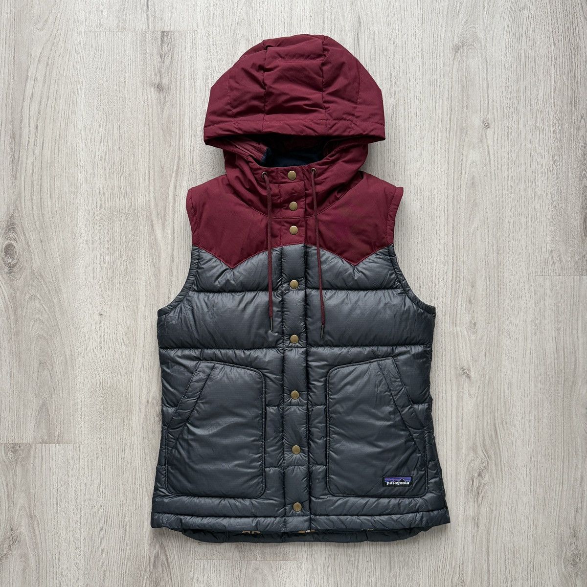 Patagonia Patagonia Women’s Bivy Hooded Down Vest Fall 2021 Size S / US 4 / IT 40 - 1 Thumbnail