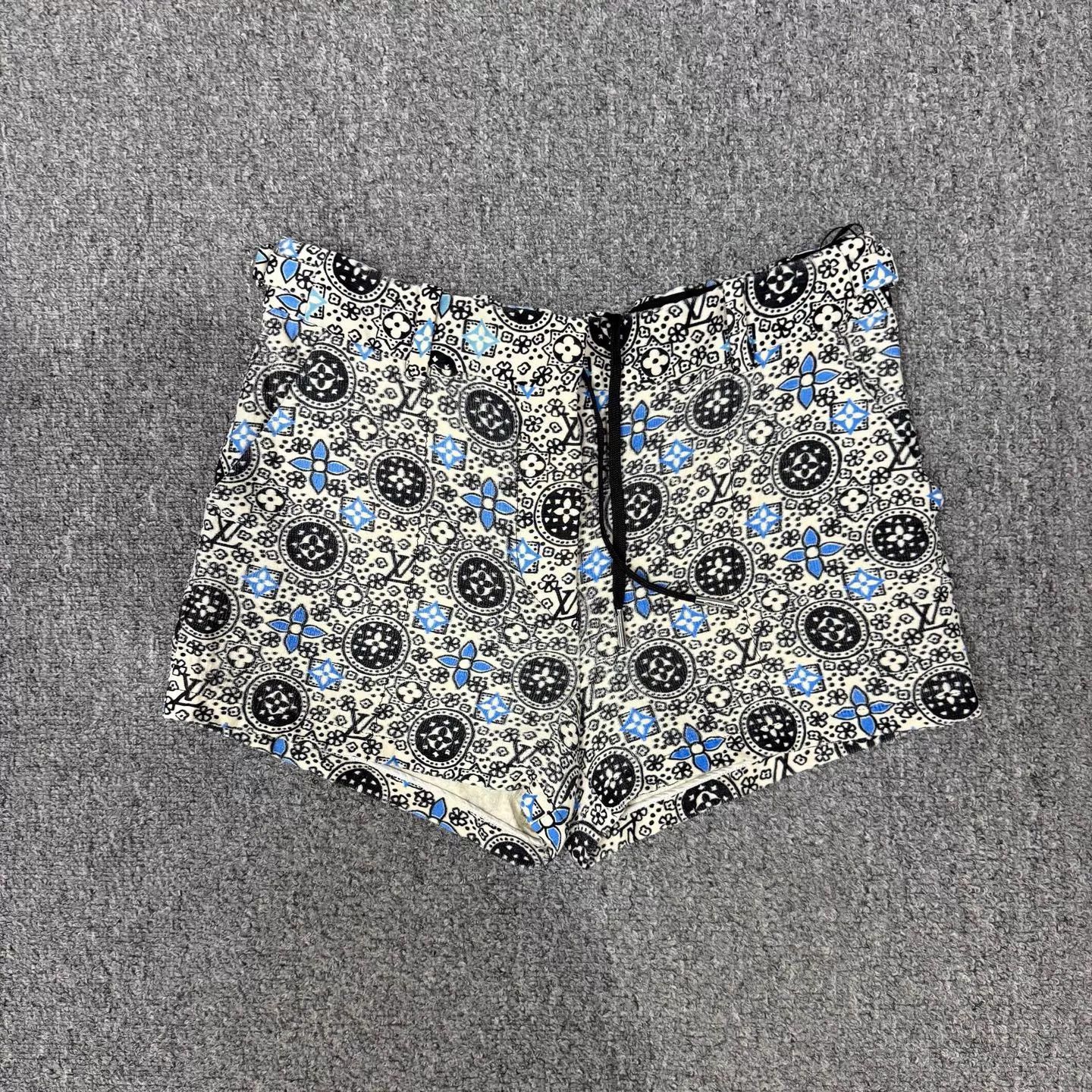 Louis Vuitton LV Monogram All-Over Print Shorts 38 95 New Size 26" / US 2 / IT 38 - 1 Thumbnail