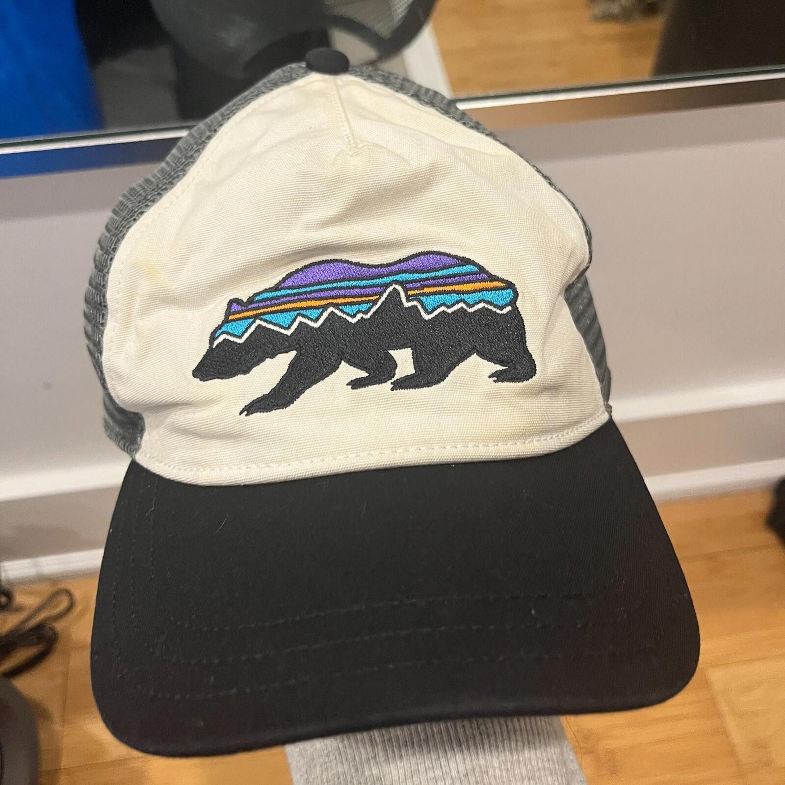 Patagonia Patagonia Bear Snapback Trucker Hat Size ONE SIZE - 1 Thumbnail