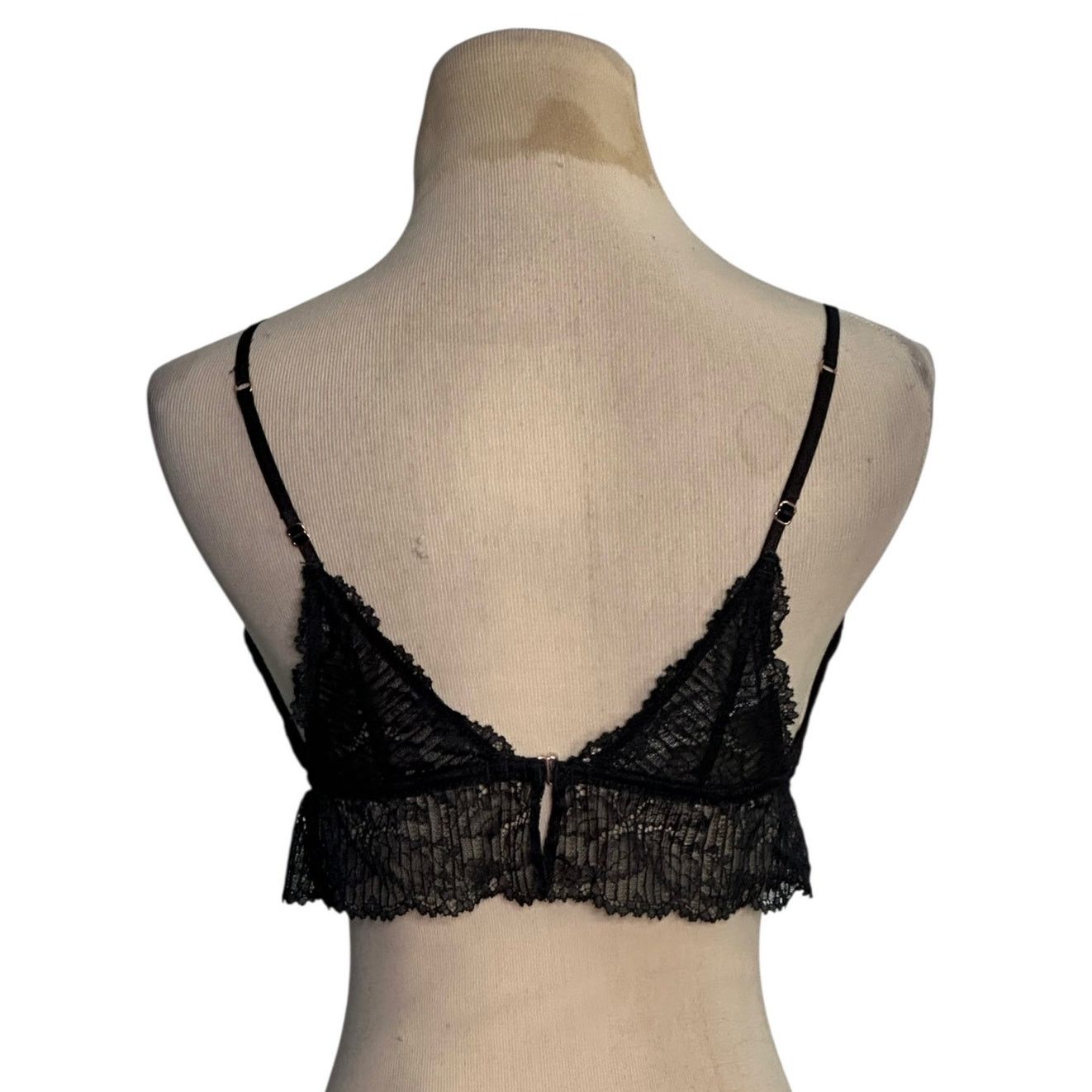 Free People Free People Intimately black lace underwire bra size Medium Size M / US 6-8 / IT 42-44 - 2 Thumbnail