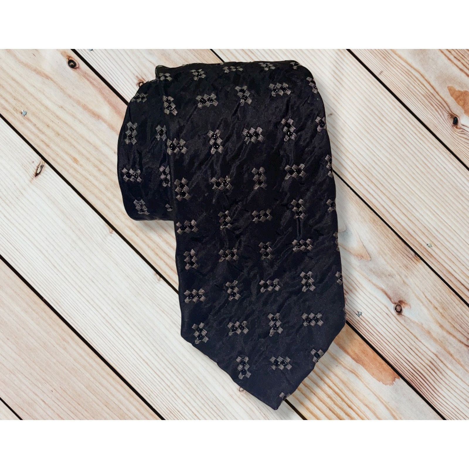 Metropolitan View Metropolitan View Silk Tie - Black - Geometric Flowers Size ONE SIZE - 1 Thumbnail