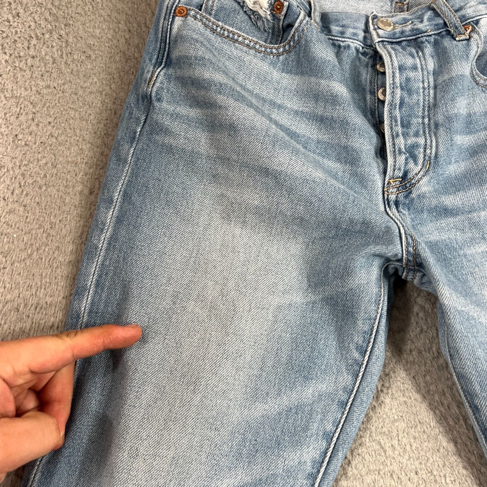American Eagle Outfitters AMERICAN EAGLE OUTFITTERS Light Wash Hi Rise Girlfriend Jeans Womens 4 Blue Cotton Size 27" / US 4 / IT 40 - 4 Thumbnail