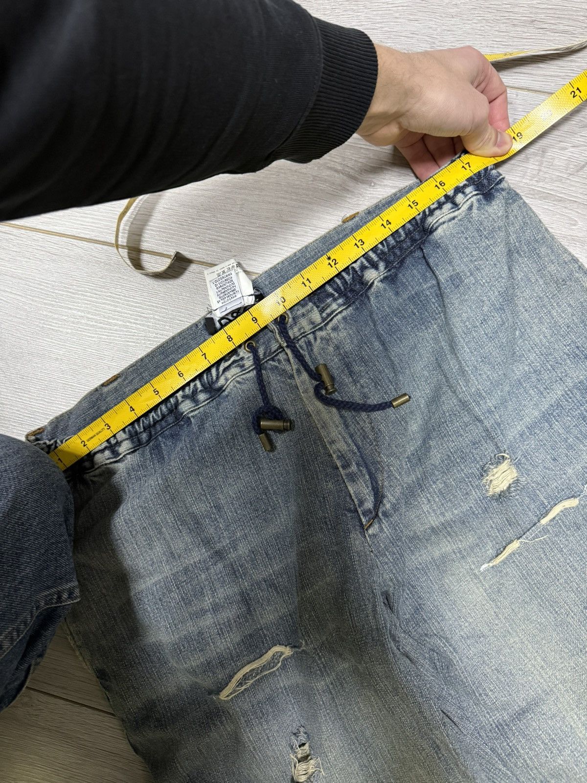 Dolce & Gabbana Dolce Gabbana elastic waistband distressed jeans tears pants Size US 32 / EU 48 - 11 Thumbnail