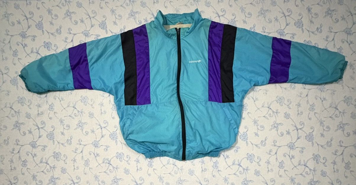 Adidas Vintage Adidas Windbreaker Light Jacket Size US S / EU 44-46 / 1 - 1 Thumbnail