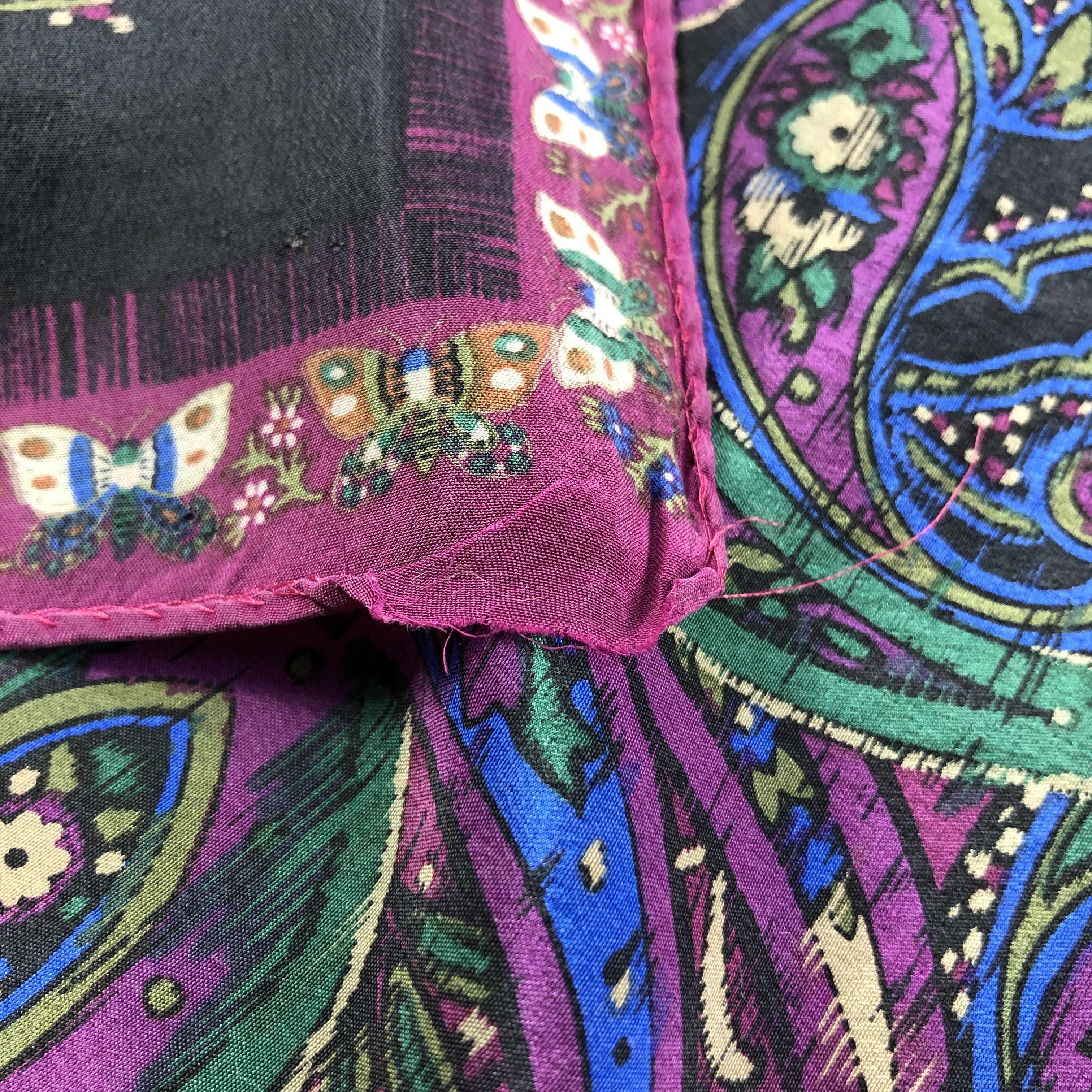 Hanae Mori Hanae Mori Luxury Paisley Hand Rolled Silk Scarf M1112 Size ONE SIZE - 6 Thumbnail