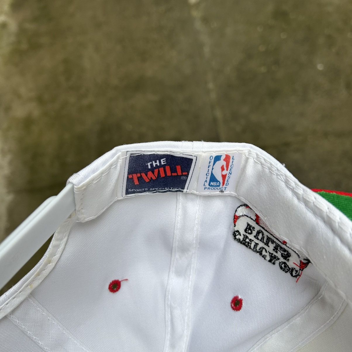 NBA × Sports Specialties Vintage Sport Specialities Chicago Bulls Script SnapBack Size ONE SIZE - 12 Thumbnail