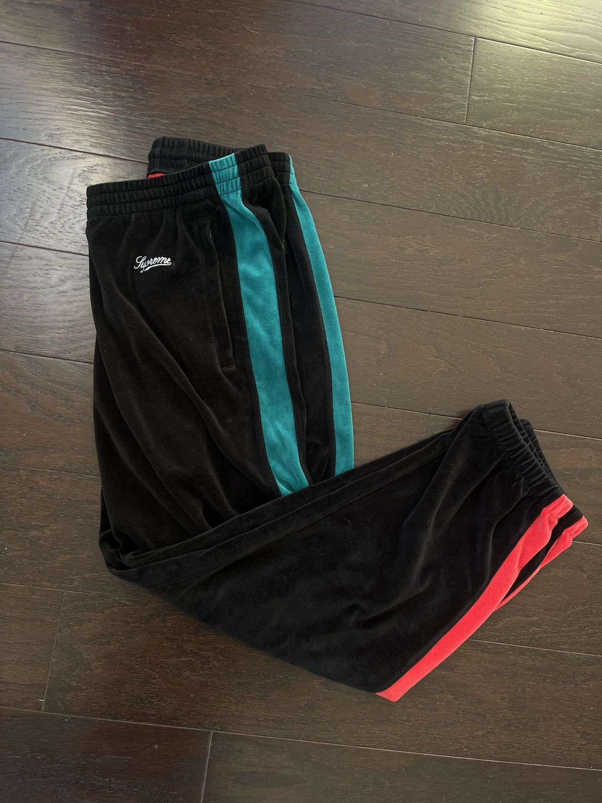 Supreme Supreme Velour sweatpants FW16 track pants🇮🇹 Size US 32 / EU 48 - 2 Thumbnail