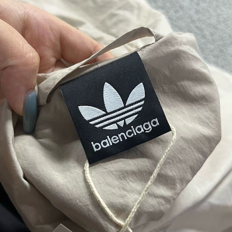 Balenciaga Balenciaga adidas Khaki Grey Embroidered Pattern Logo Sun Size US S / EU 44-46 / 1 - 3 Thumbnail