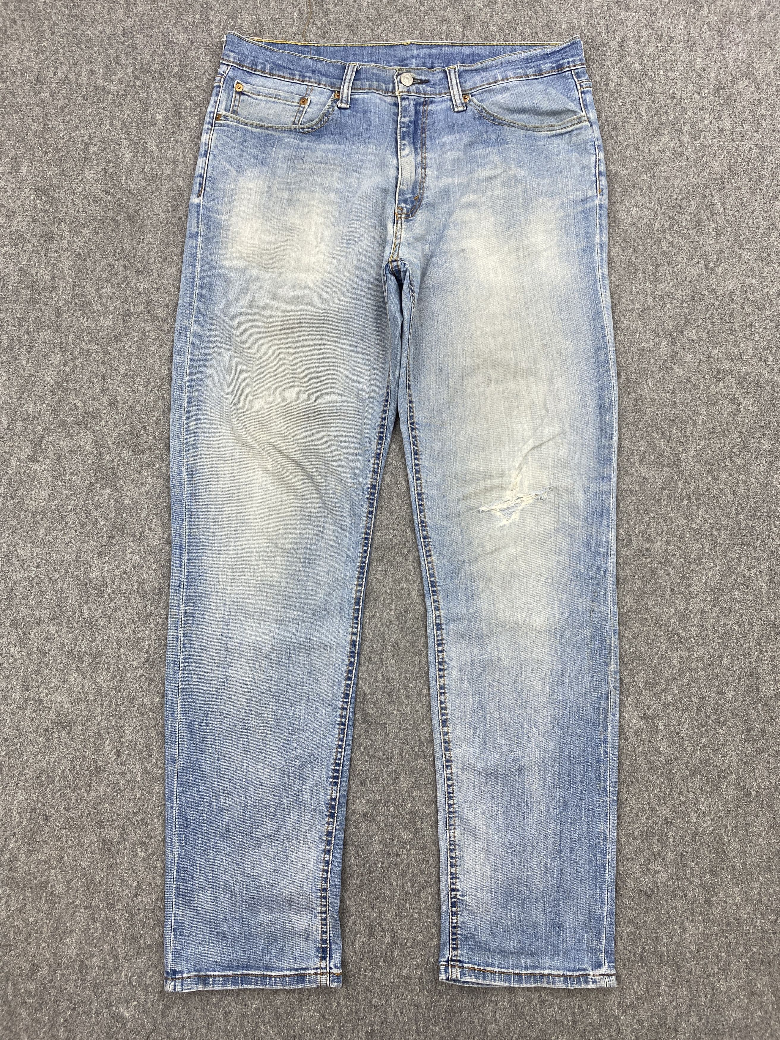 Vintage Levis 541 Blue Faded Jeans