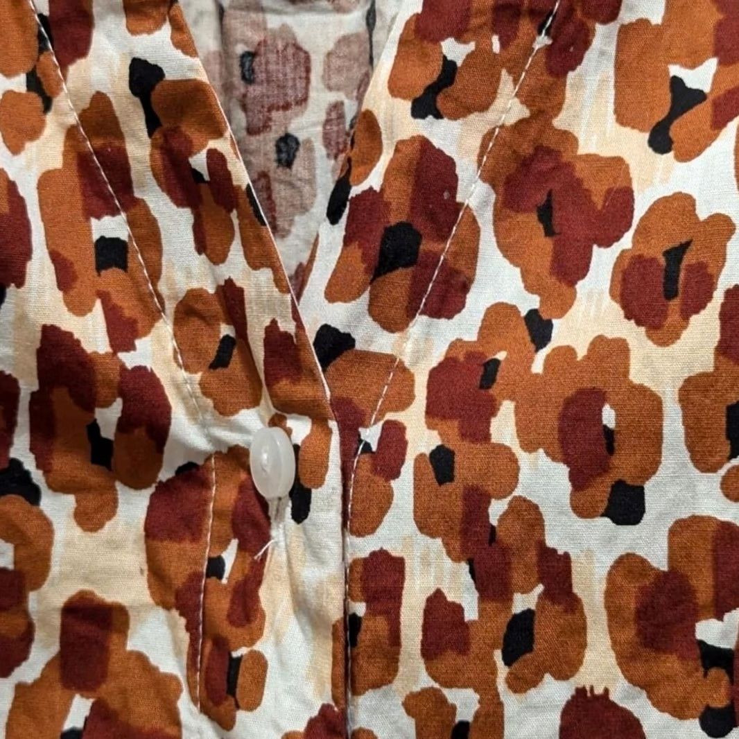 Nine West Nine West Blouse Shirt Women's L Floral Short Sleeve Button Up V Neck Office Wear EUC Brown Size L / US 10 / IT 46 - 7 Thumbnail