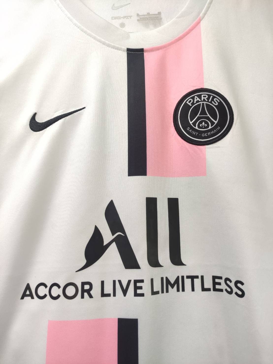 Nike Paris Saint Germain 2021-2022 PSG Away No.10 Nike Jersey Size US L / EU 52-54 / 3 - 3 Thumbnail