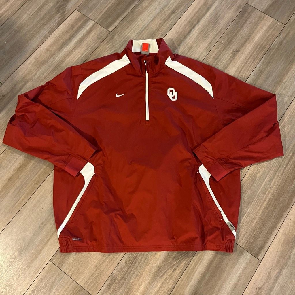 Jordan Brand Nike Oklahoma Red Athletic Pullover Hoodie Men Large Size US L / EU 52-54 / 3 - 1 Thumbnail