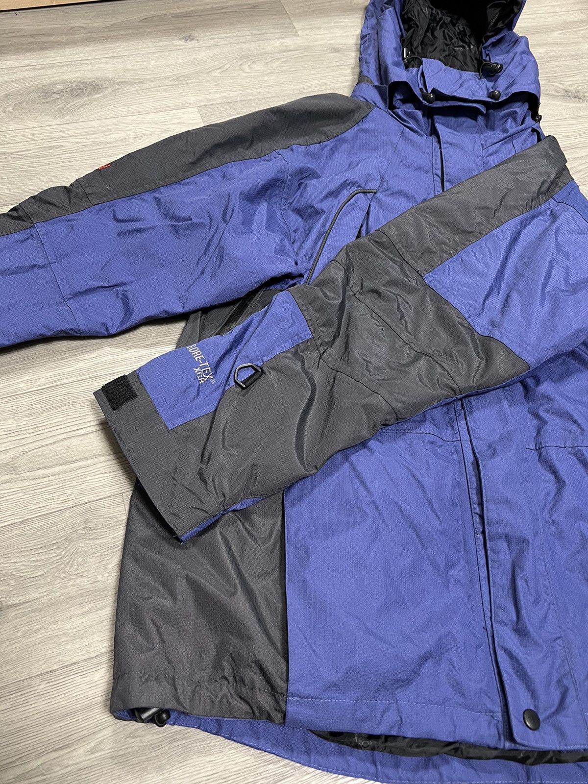 The North Face The North Face summit series gore-Tex xcr vintage jacket Size US L / EU 52-54 / 3 - 2 Thumbnail