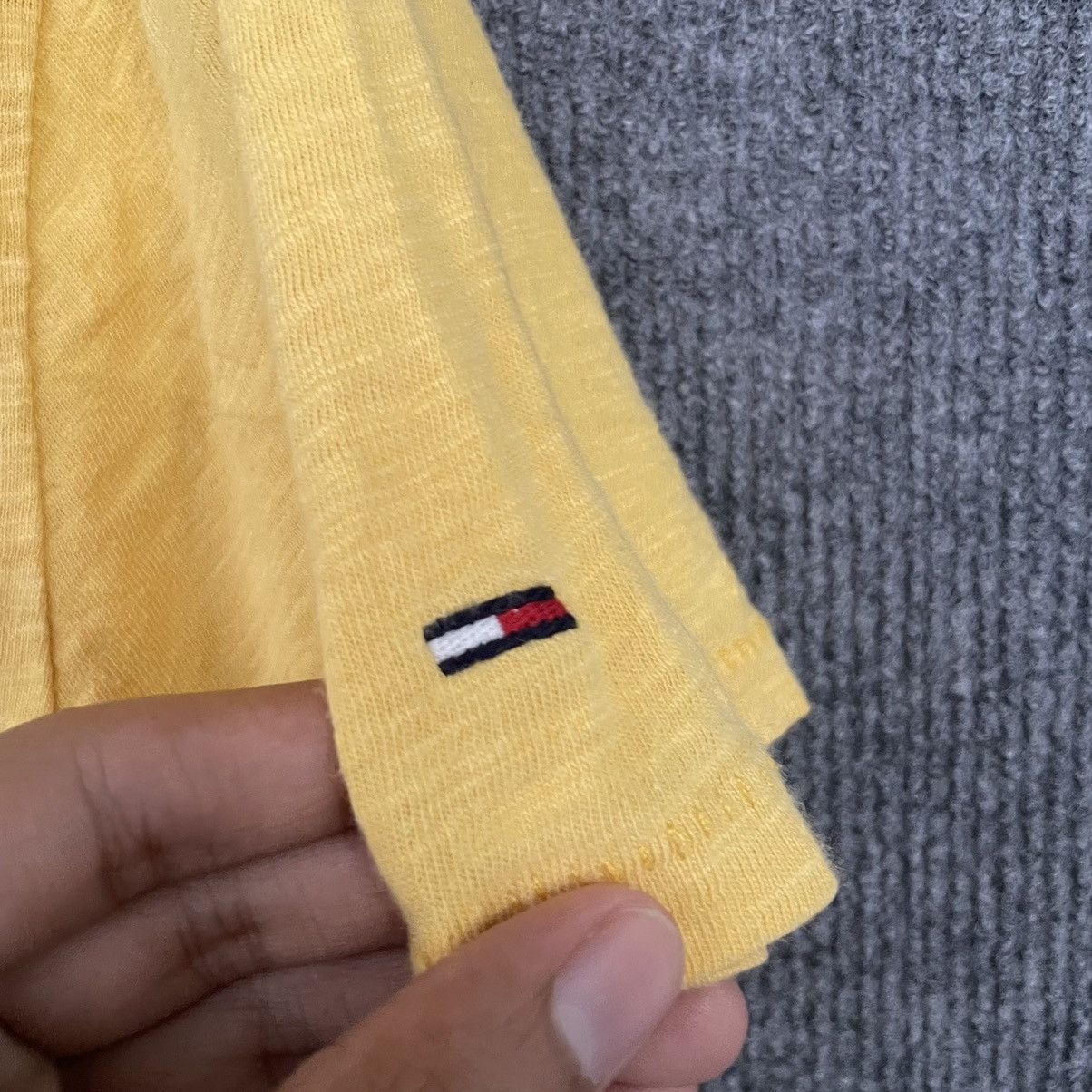 Tommy Hilfiger × Vintage Vintage Y2K Tommy Hilfiger Denim T Shirt Size US L / EU 52-54 / 3 - 4 Thumbnail