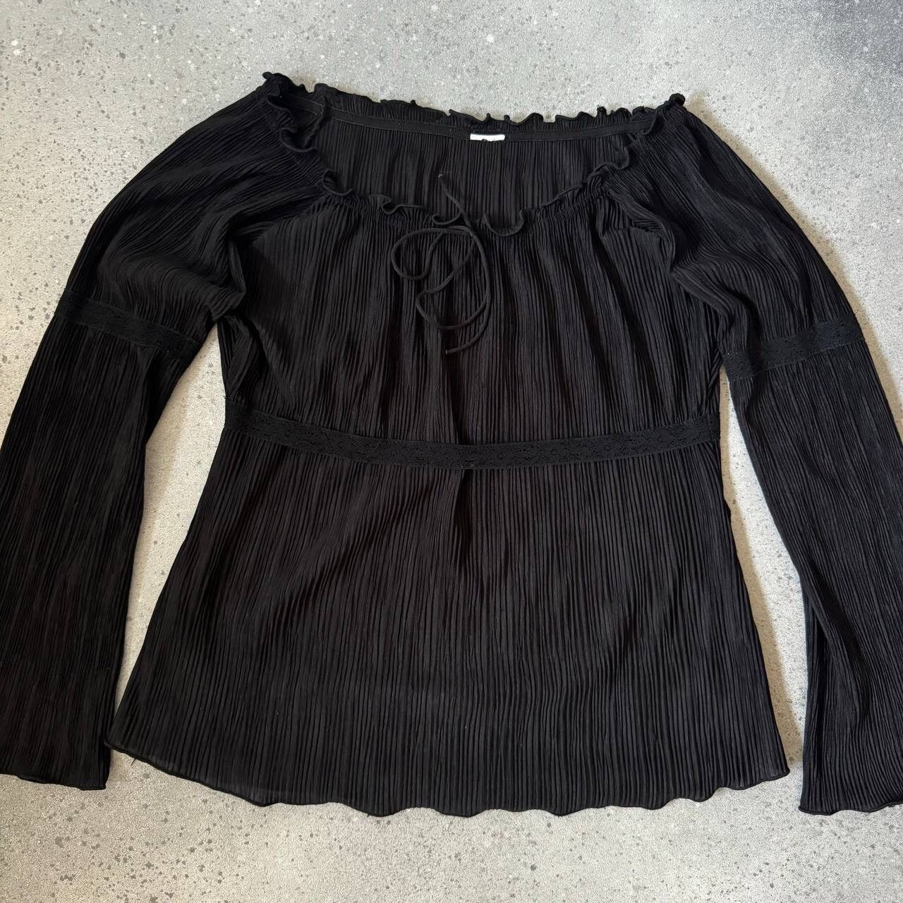 Hysteric Glamour 🕷JAPANESE PLEATS LONG SLEEVE BLOUSE (issey Miyake style) Size M / US 6-8 / IT 42-44 - 4 Thumbnail
