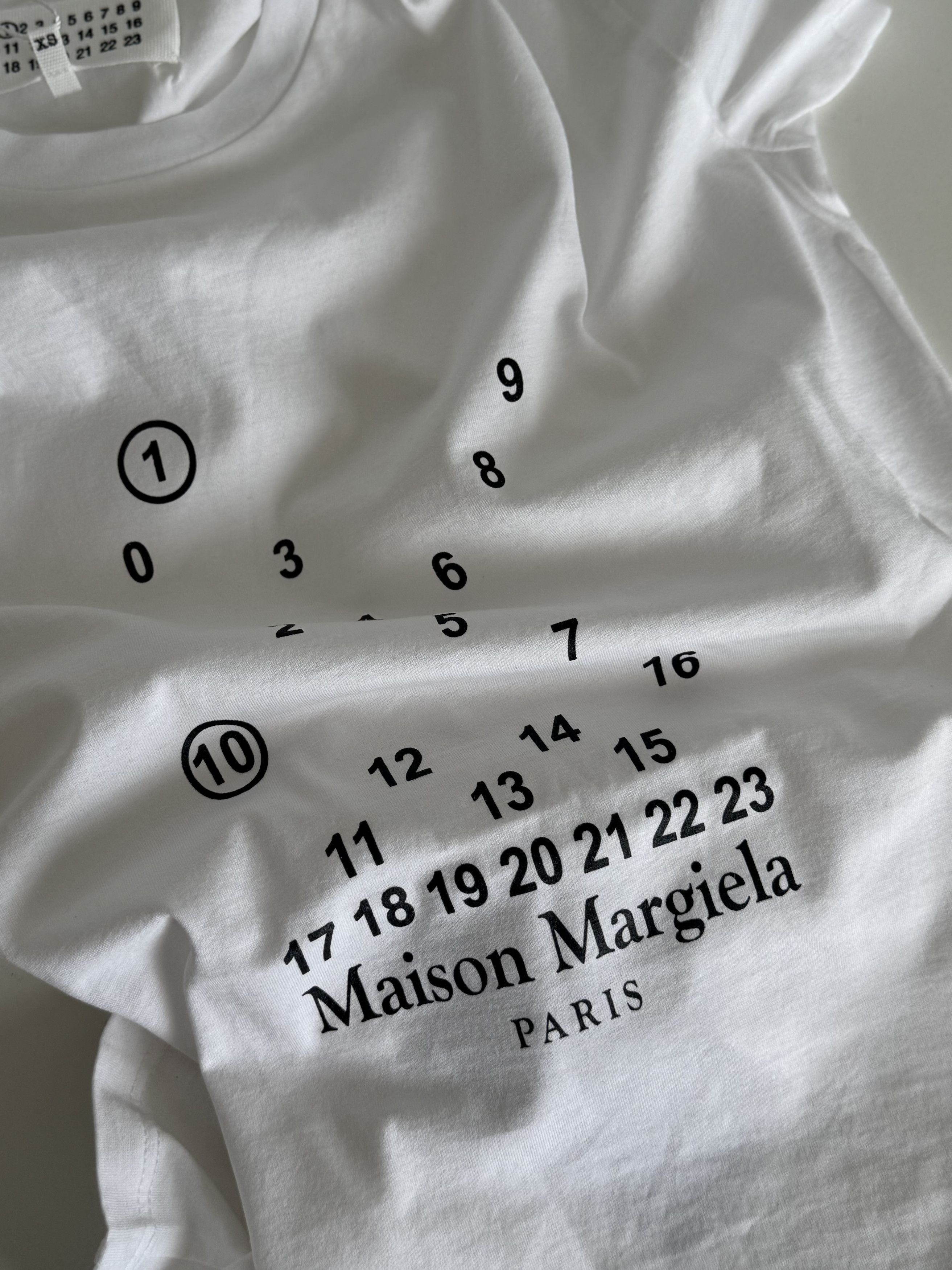 Maison Margiela Maison Margiela tshirt | new | size xs Size XS / US 0-2 / IT 36-38 - 11 Thumbnail