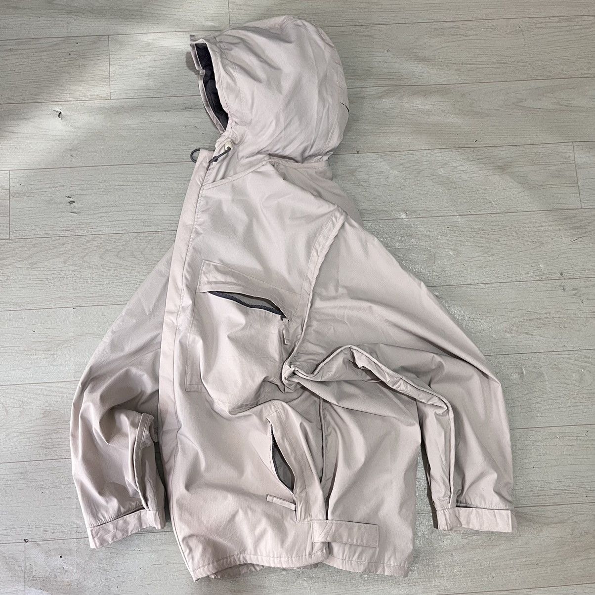 Nike 2000s Nike nylon/polyster inner fleece multipocket jacket Size US XL / EU 56 / 4 - 2 Thumbnail