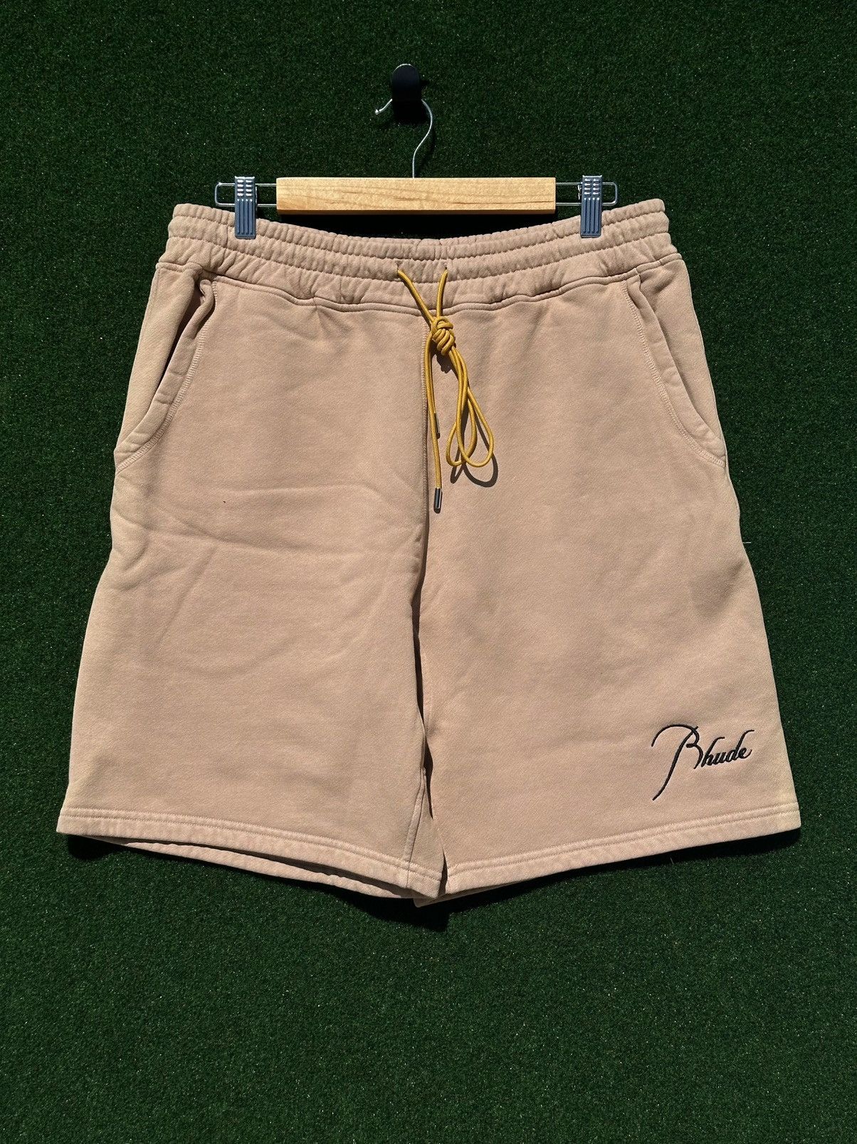 Rhude Rhude Shorts XL Size US 36 / EU 52 - 1 Thumbnail