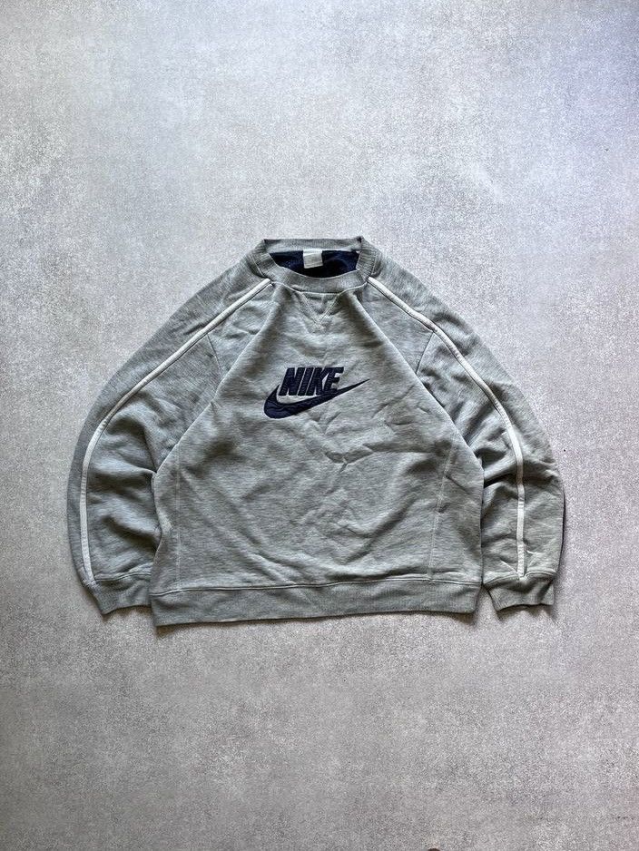 Other Vintage Nike Swoosh Boxy Sweatshirt Y2K Rare L Size US L / EU 52-54 / 3 - 2 Thumbnail
