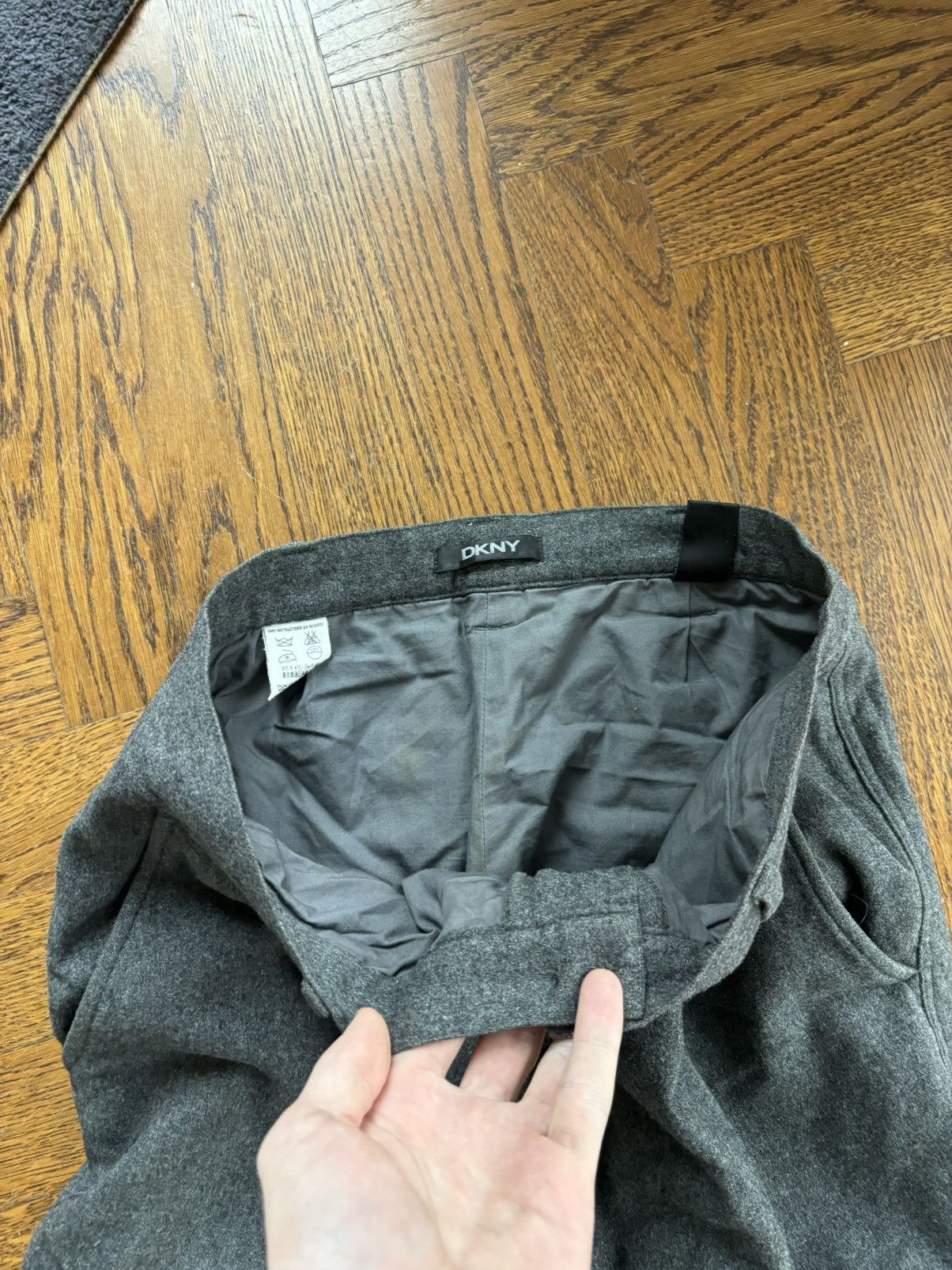 DKNY × Donna Karan × Vintage 1990s DKNY Vintage Cargo Pants Heavyweight Wool 2000s 90s Size US 31 - 5 Thumbnail