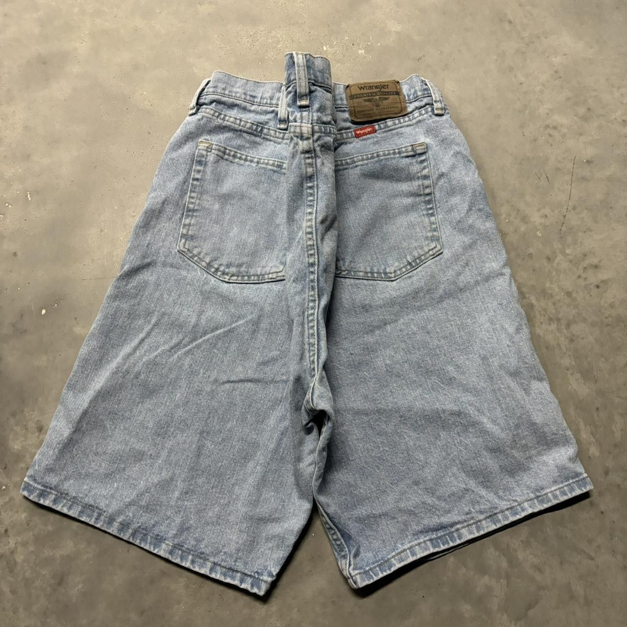 Japanese Brand × Vintage Crazy Vintage Y2K/2000s Light Wash Skater Denim Essential Jean Shorts Jorts! Size US 40 / EU 56 - 3 Thumbnail