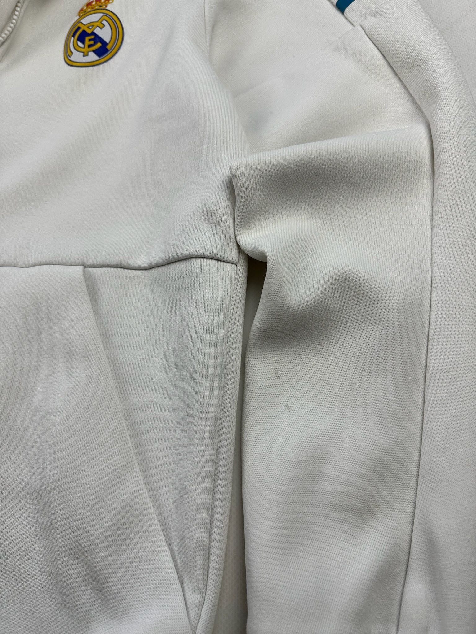 Adidas Vintage Real Madrid Zip Hoodie Soccer Jersey Football Rare Size US M / EU 48-50 / 2 - 13 Thumbnail