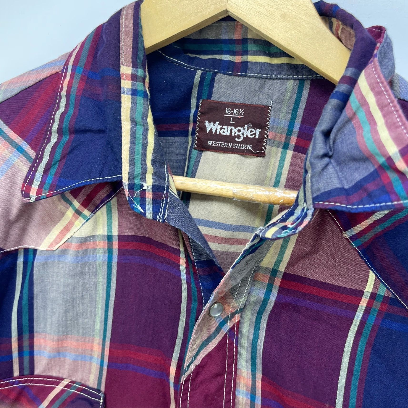 Wrangler VINTAGE Wrangler Western Snap Button Long Sleeve Shirt Large Mens Red 90s Wrangler Shirt Mens Vintage Red Long Sleeve Shirt Size US L / EU 52-54 / 3 - 5 Thumbnail