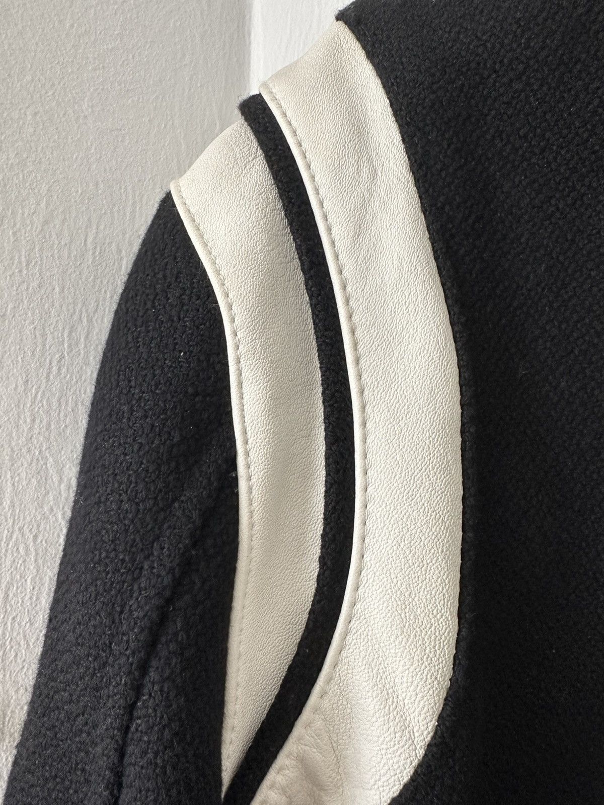 Saint Laurent Paris Saint laurent paris Teddy Jacket 44 Size US S / EU 44-46 / 1 - 4 Thumbnail