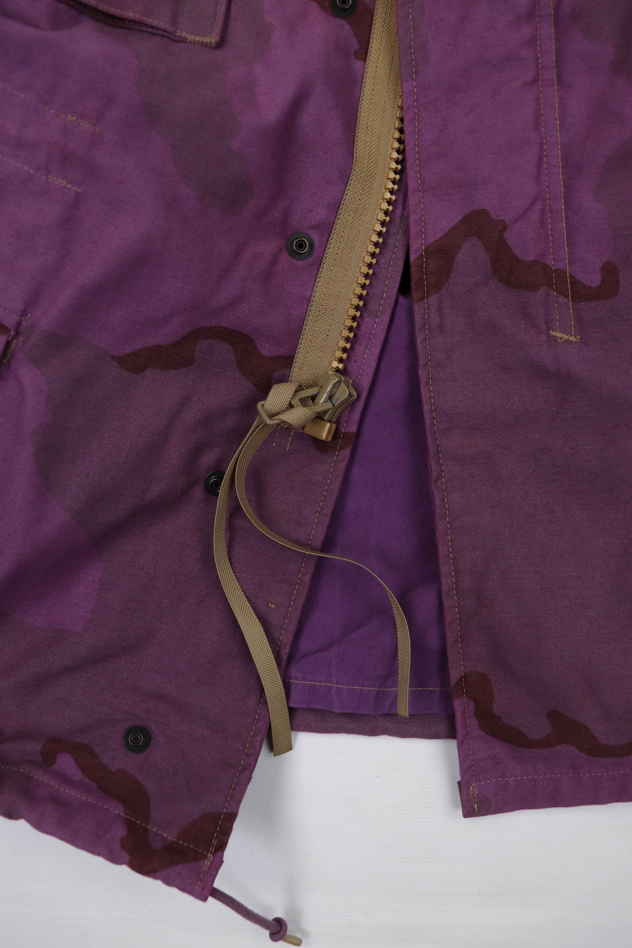 Vintage Vintage Custom Repainted Sun Faded Purple Camo M-65 FJacket Size US S / EU 44-46 / 1 - 18 Thumbnail