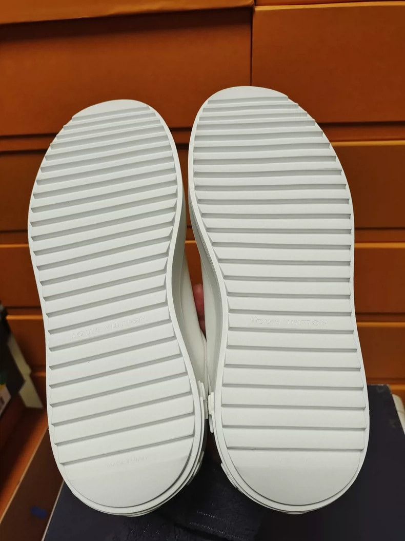 Louis Vuitton Louis Vuitton Louis Vuitton LowTop Lace-2506 Size US 5 / IT 35 - 9 Thumbnail