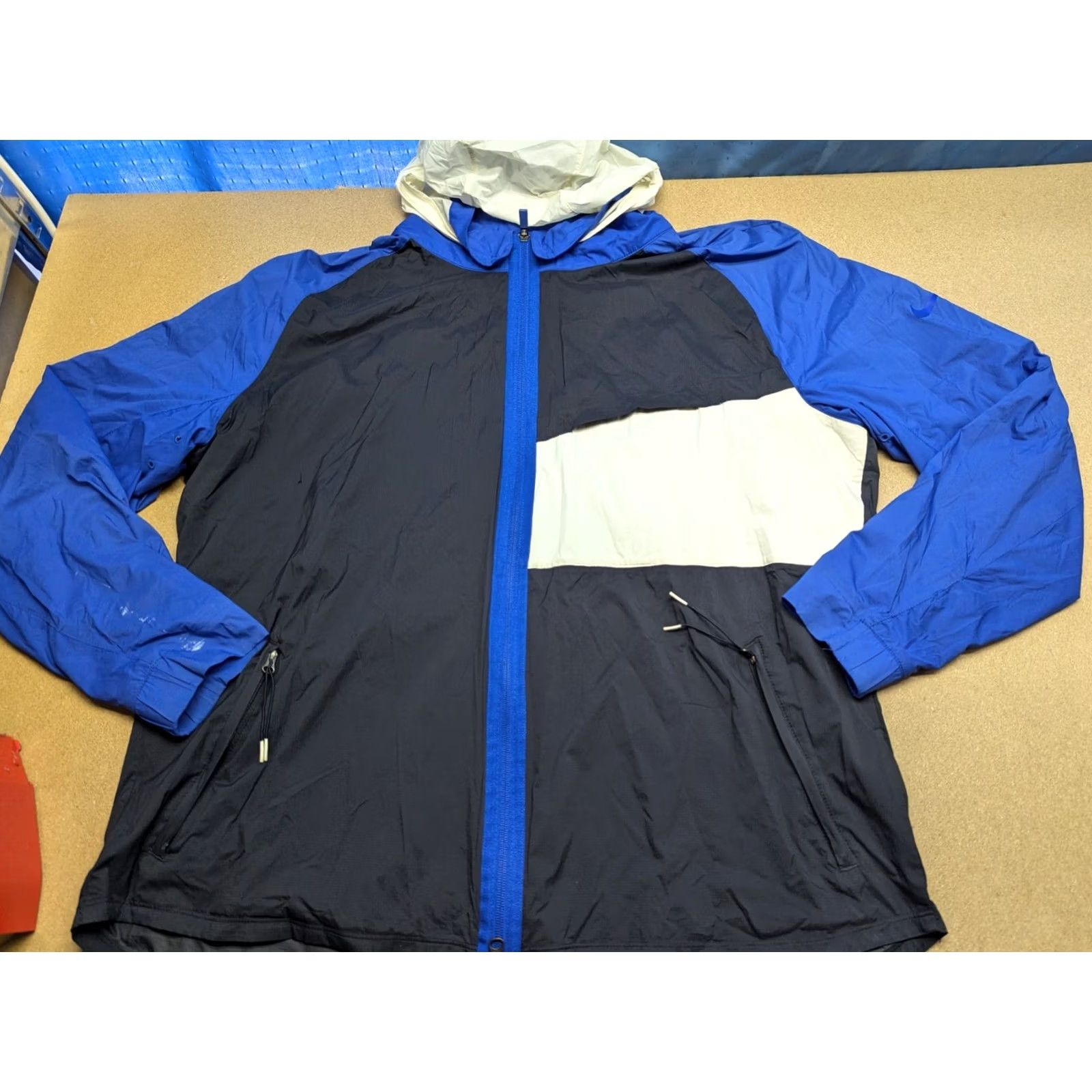 Nike Nike Shield Jacket Mens 2XL Windbreaker Full Zip Lightweight Hooded Blue Black Multicolor Athletic Regular Size XS? Size US XXL / EU 58 / 5 - 2 Thumbnail
