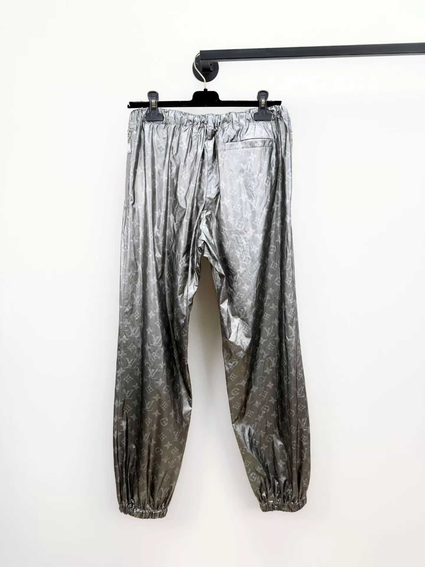Louis Vuitton LV track pants 38 like new Size 27" / US 4 / IT 40 - 5 Thumbnail