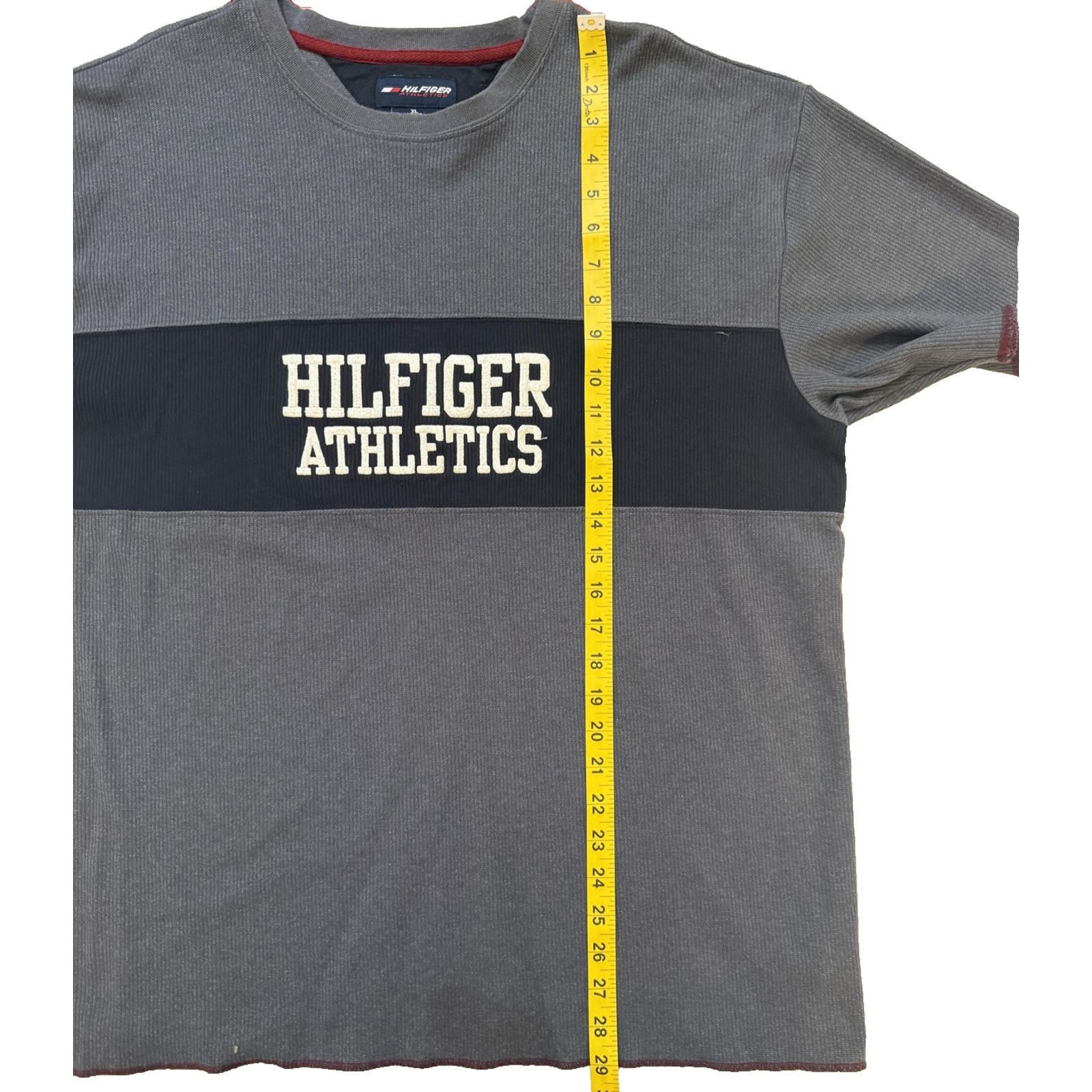 Tommy Hilfiger Vintage Tommy Hilfiger Athletics TShirt XL Gray Black 90s Size US XL / EU 56 / 4 - 6 Thumbnail
